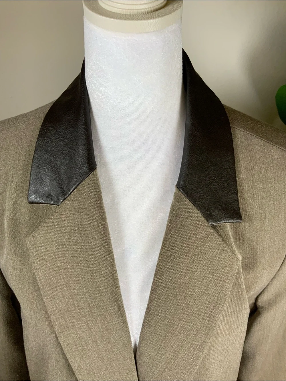Signature by Larry Levine Taupe Blazer with Dark Contrast Collar